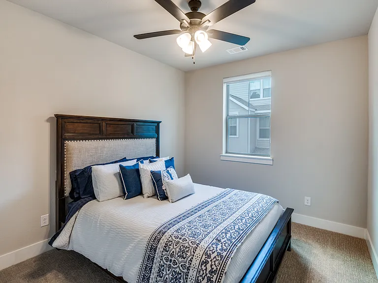 1040 Tea Olive Ln — Photo 7