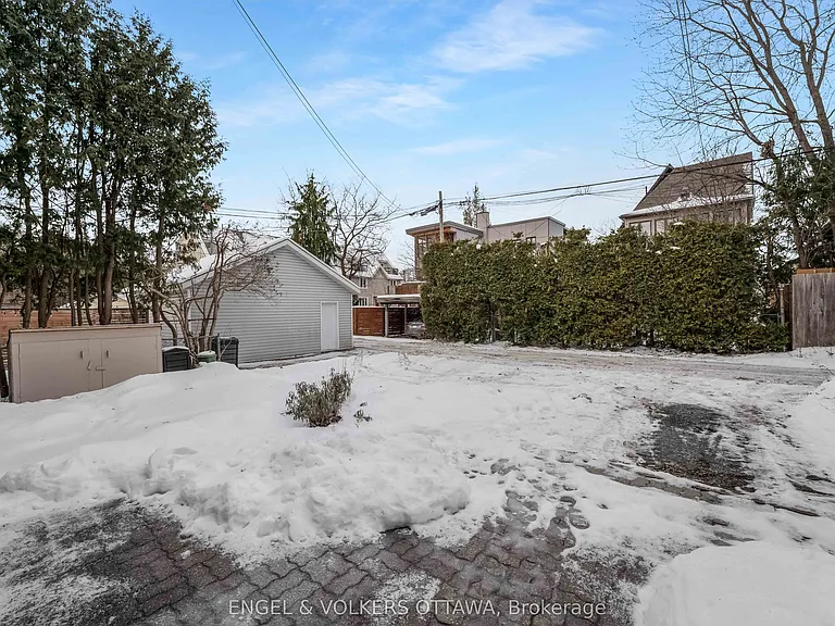170 Ivy Cres #2 — Photo 18