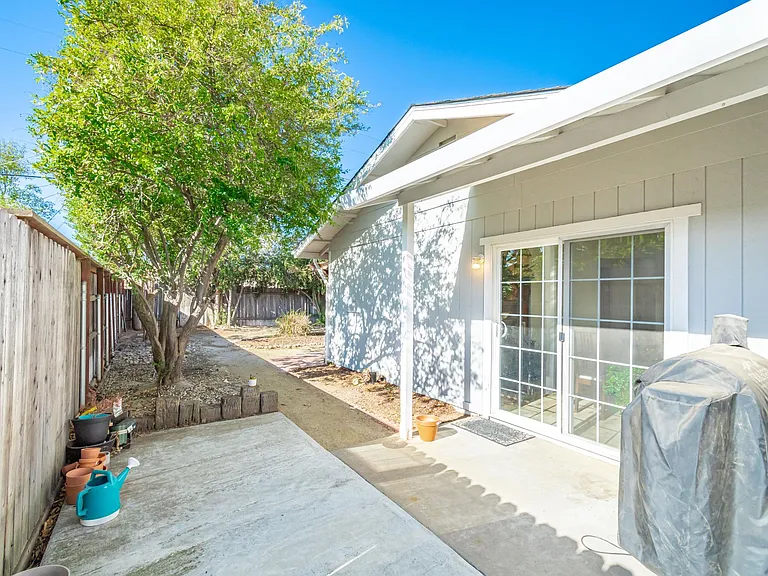 6825 Cobalt Way — Photo 40