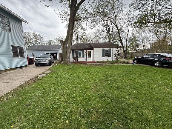 4th image of 252 43rd St SE
