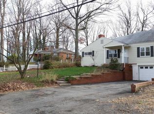 10719 Spruce St, Fairfax, VA 22030