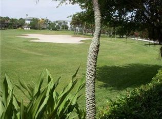 301 NE Golfview Cir #301, Stuart, FL 34996