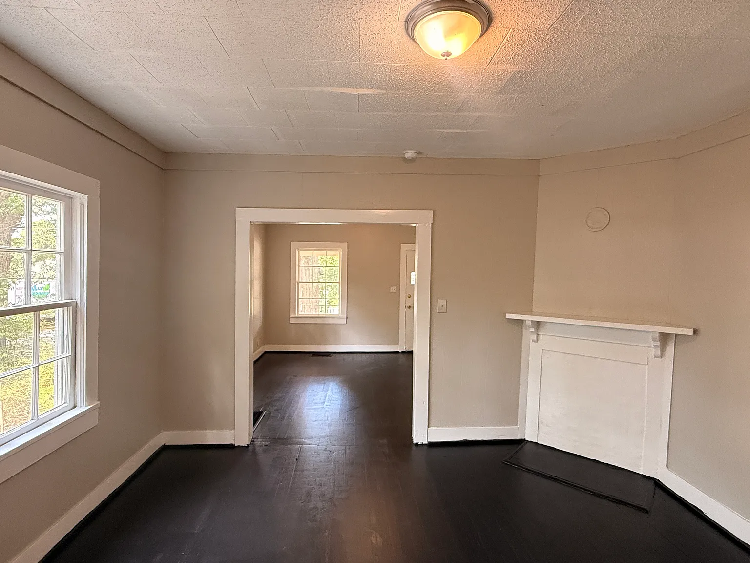 3 bed, 1138 sqft, $900 — Photo 3