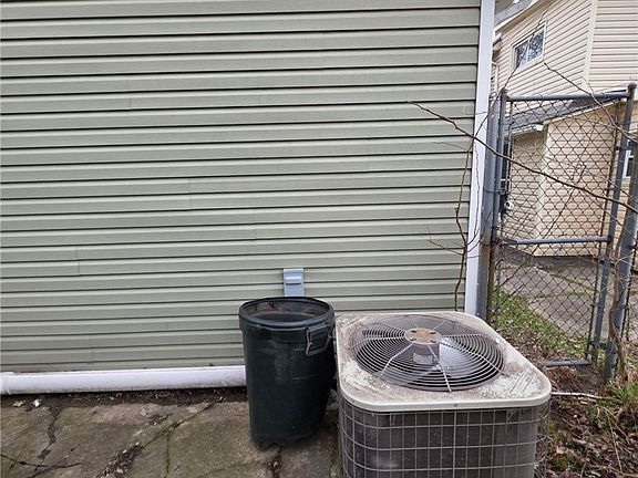 5th image of 7104 Colfax Rd