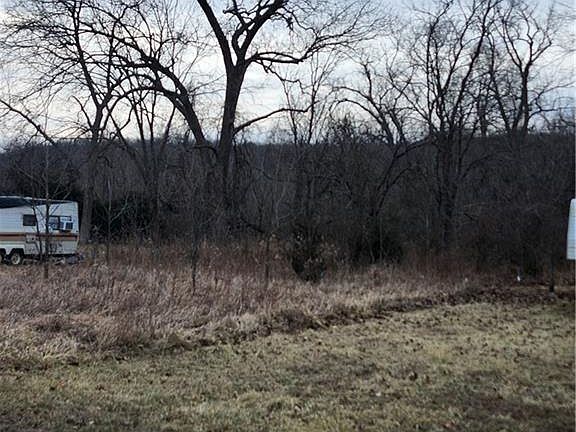 4th image of 174 Holiday Dr