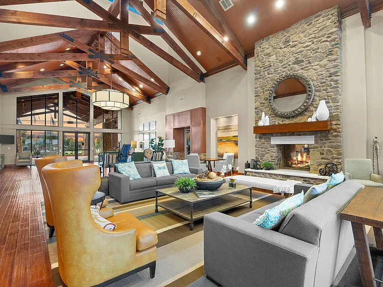 2811 Cone Flower Dr — Photo 43