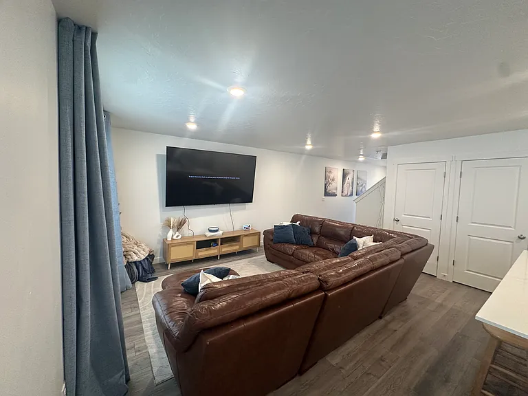 948 E Jack Dr — Photo 5