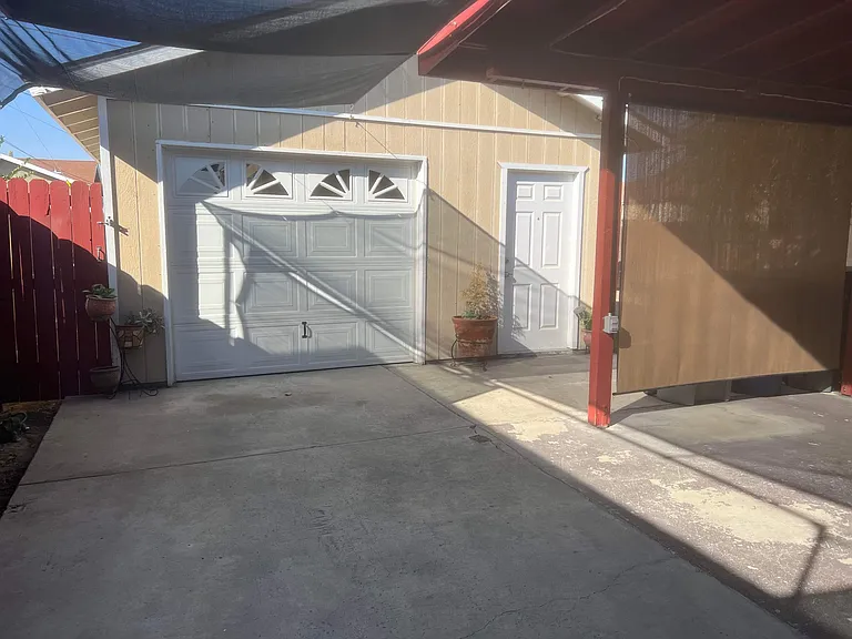 1023 Thomas Way — Photo 8