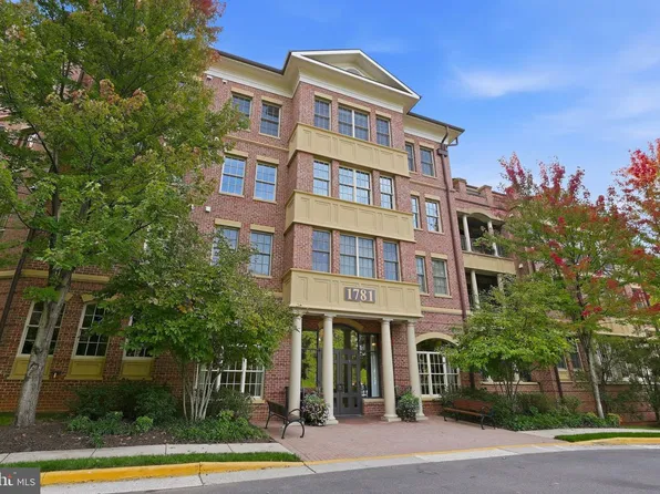 1781 Chain Bridge Rd APT 101, Mc Lean, VA 22102