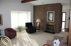 3rd image of 4059 Chablis St #35
