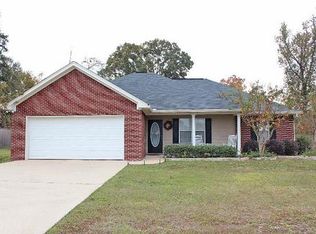 239 Collins Rd, Petal, MS 39465
