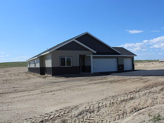 2nd image of 3052 Callaway Dr