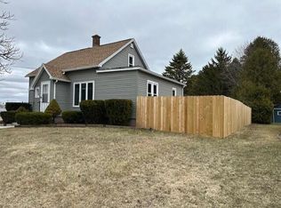 2213 South 35th STREET, Manitowoc, WI 54220