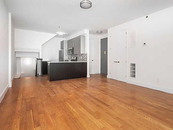 2nd image of 96 Meserole St APT 1A