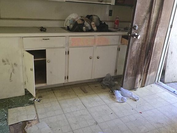 3rd image of 528 3RD Avenue S