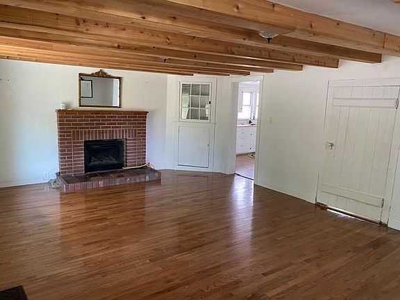 2nd image of 28 Gooney Manor Loop
