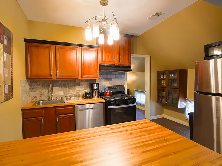 1101 Garvin Pl #1 — Photo 8