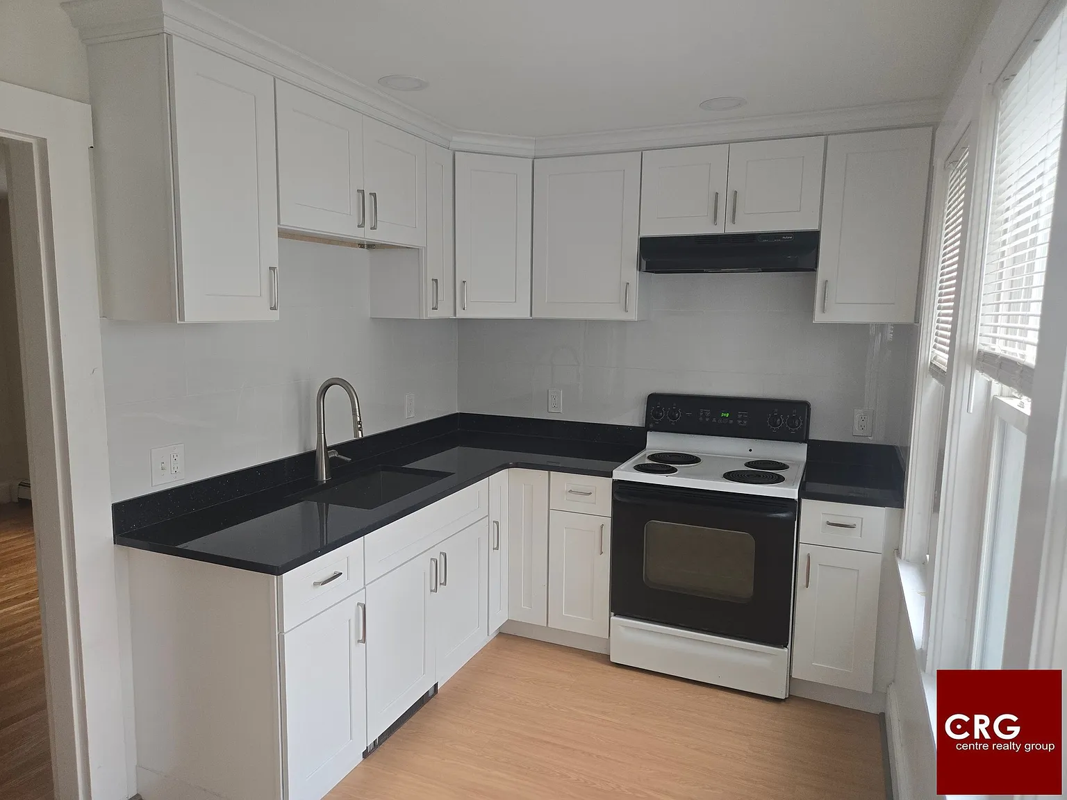 1 bed, 1.0 bath, 650 sqft, $2,000 — Photo 3