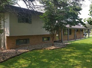 29002 Oak Grove Dr, Elkhart, IN 46514
