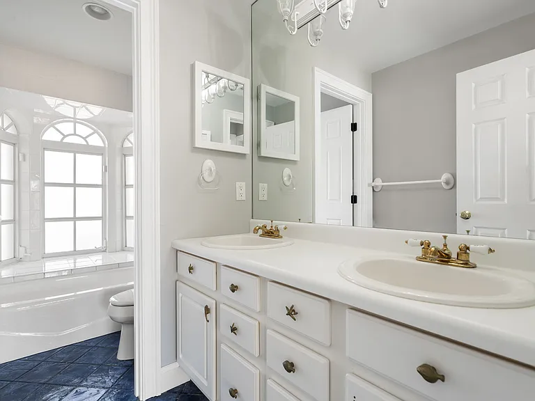 482 Hermosita Dr — Photo 101
