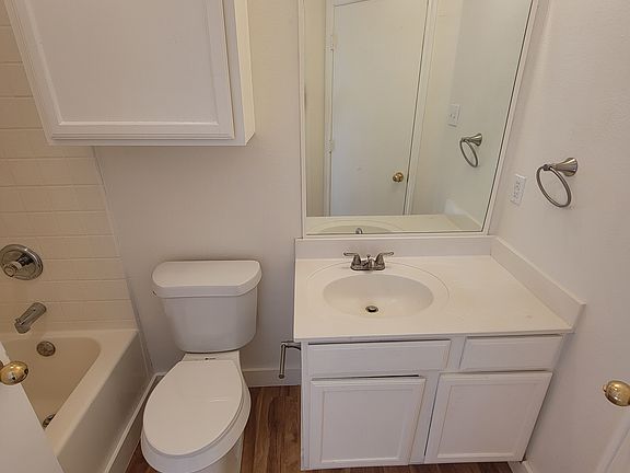 5th image of 1208 Village Garden Dr #1208