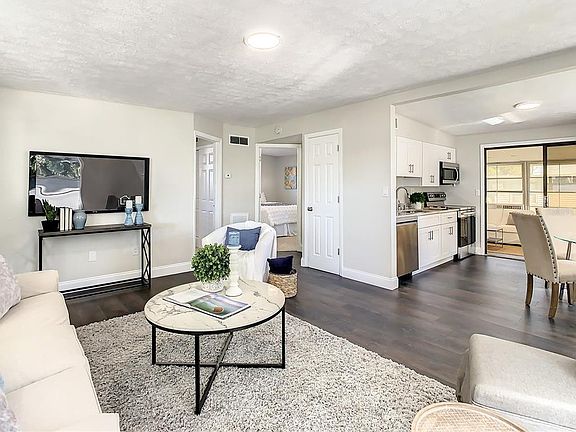 4th image of 39039 Heath Dr