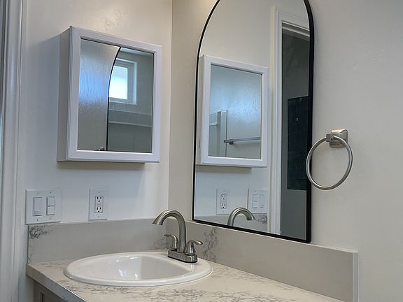4th image of 4067 Delta St