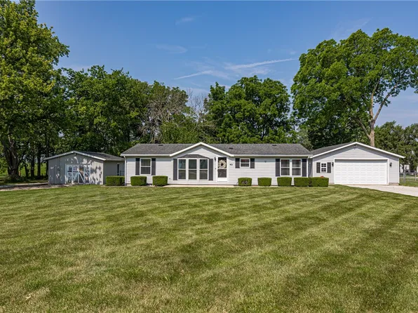 401 S Washington St, Lovington, IL 61937