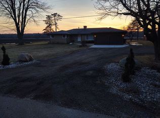 3811 N Perrine Rd, Midland, MI 48642