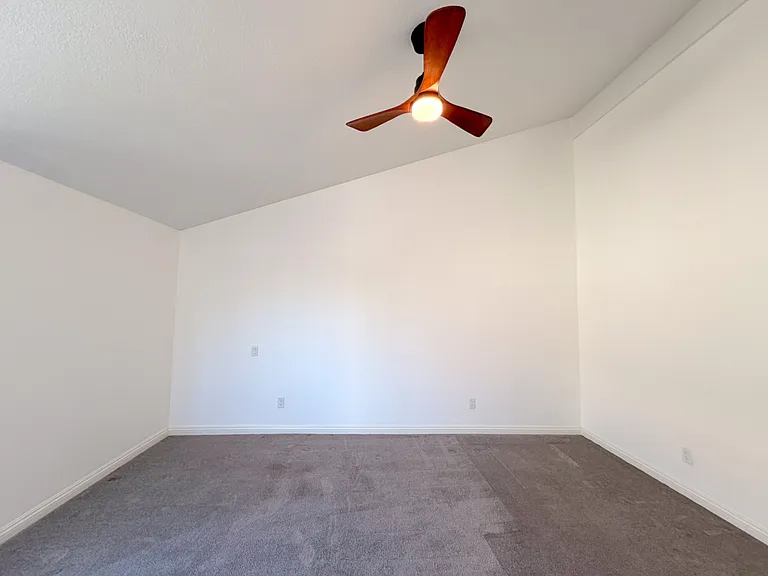 18242 Burbank Blvd #8 — Photo 19