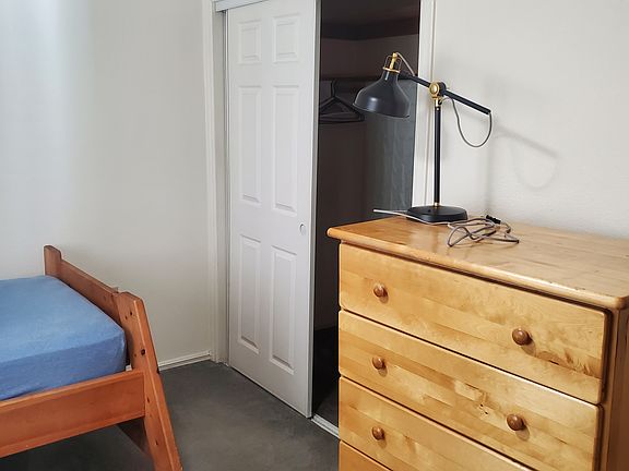 5th image of 802 Acacia Ave #2