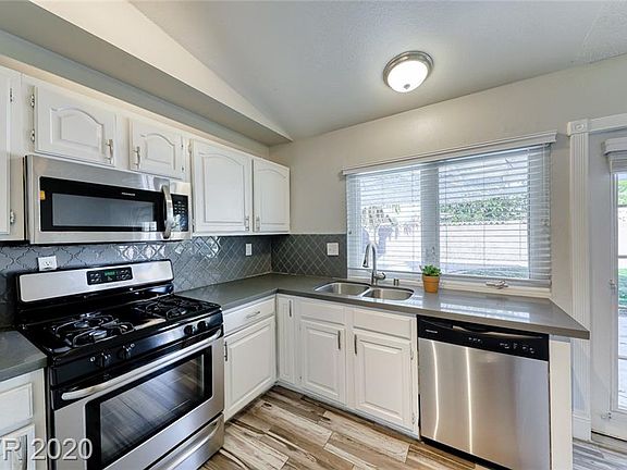 3rd image of 2196 Whippletree Ave