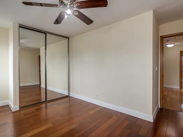 2256 Emerald Hills Cir — Photo 23