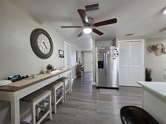 5th image of 4834 Gaslight Ave
