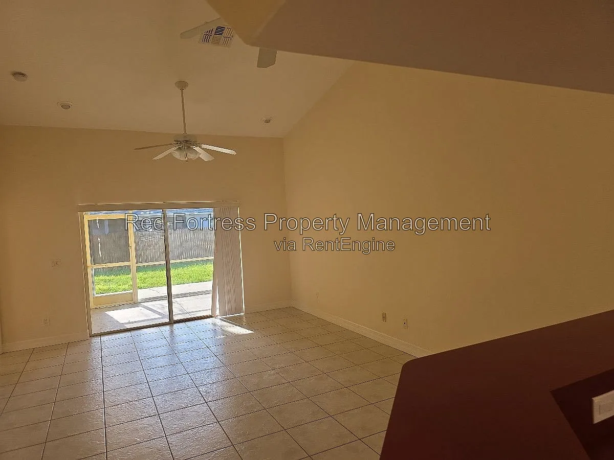 2 bed, 2.0 bath, $1,999 — Photo 4