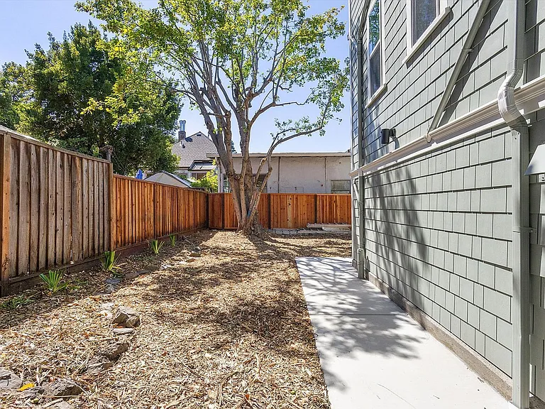 1533 Lafayette St #3 — Photo 22