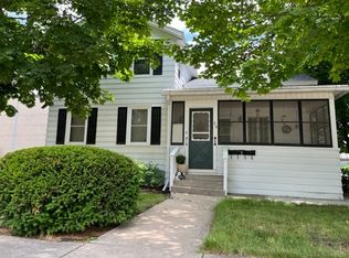 515 N 6th St, Rochelle, IL 61068