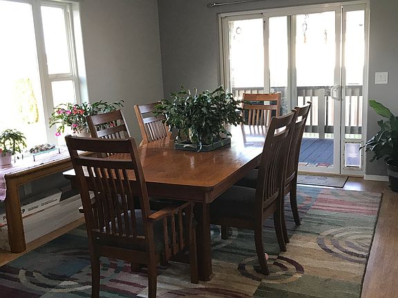 3rd image of 15 Kayla Dr