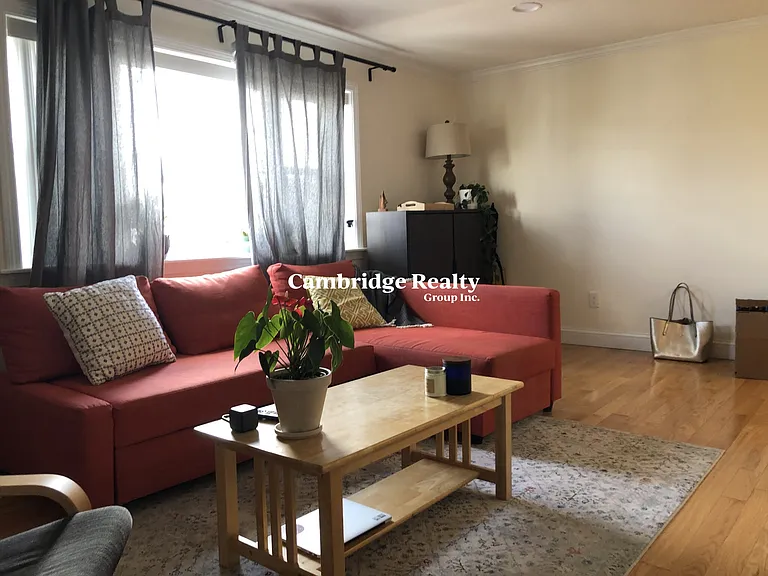 16 Westford St #8T — Photo 7