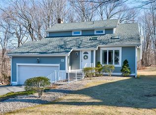 89 Whispering Brook Dr, Berlin, CT 06037