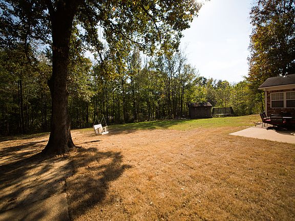 4th image of 265 Countryside Dr