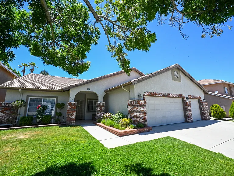 4208 Grandview Dr — Photo 45
