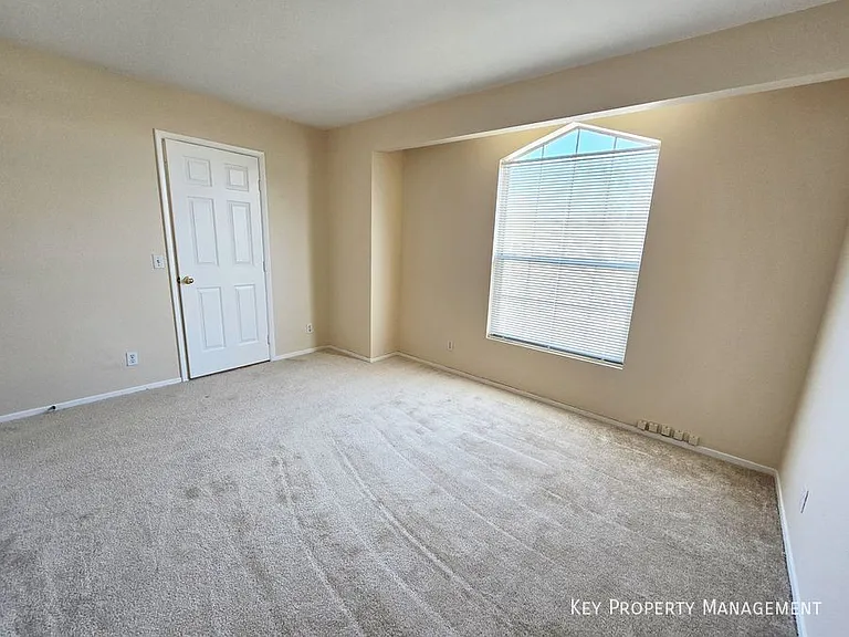 2817 Crystal Lantern Dr — Photo 26