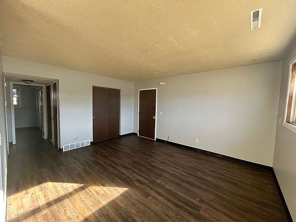 3rd image of 604 W 63rd St APT 2