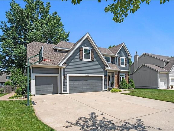 4th image of 5608 W 152nd Pl