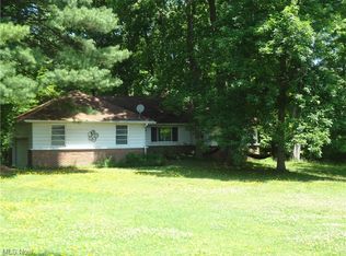 38545 Bainbridge Rd, Solon, OH 44139