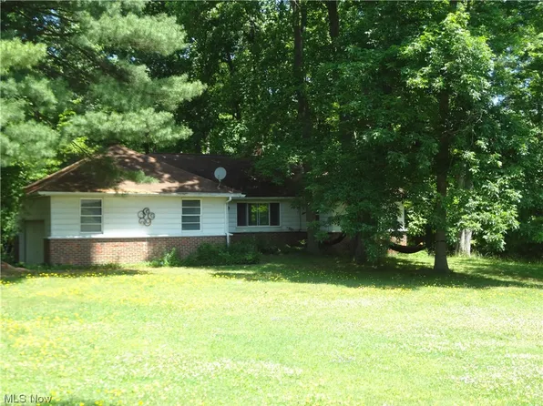 38545 Bainbridge Rd, Solon, OH 44139