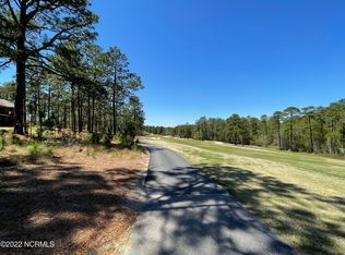 6 Ridgeland St, Pinehurst, NC 28374