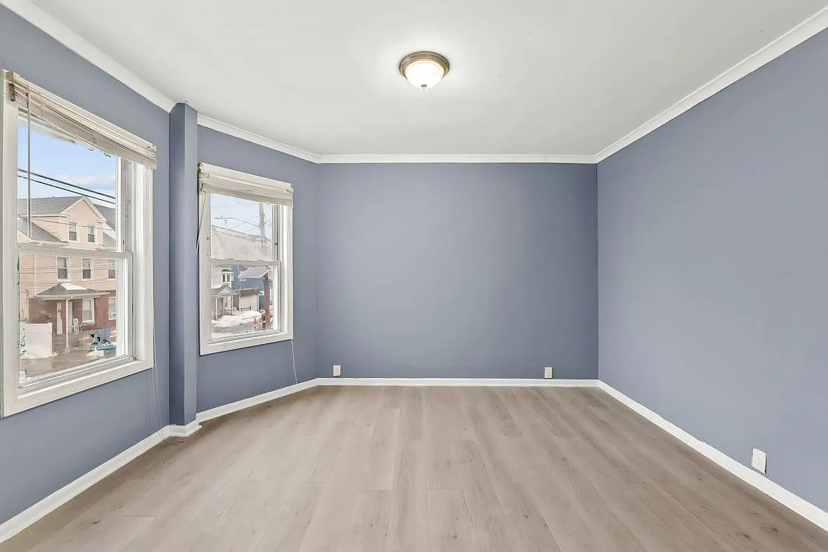 Building Photo - 257 Paxton St #1