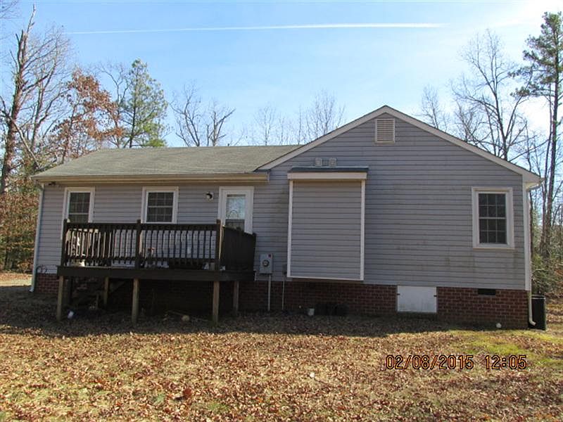 2nd image of 220 Jones Rd
